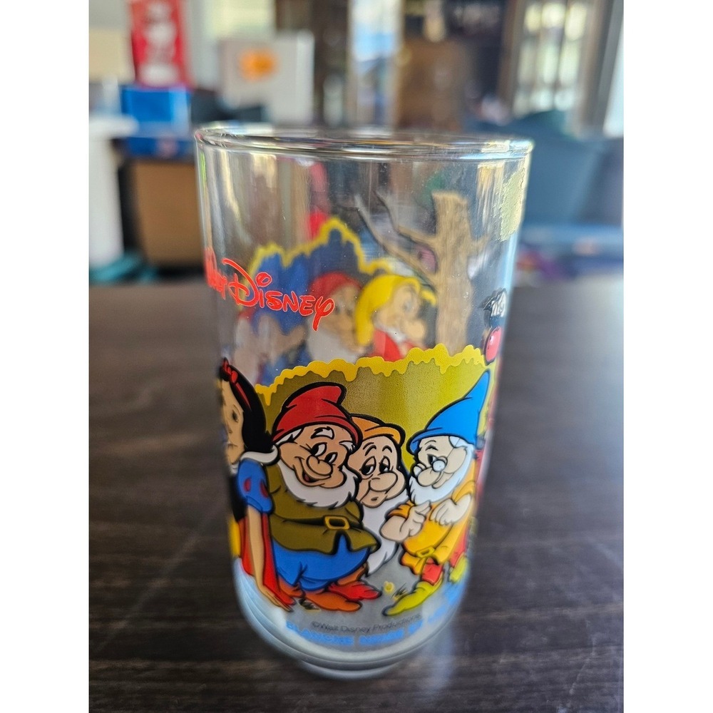 Disney Snow White & Seven Dwarfs Colorful Glass Vase 💜🩷